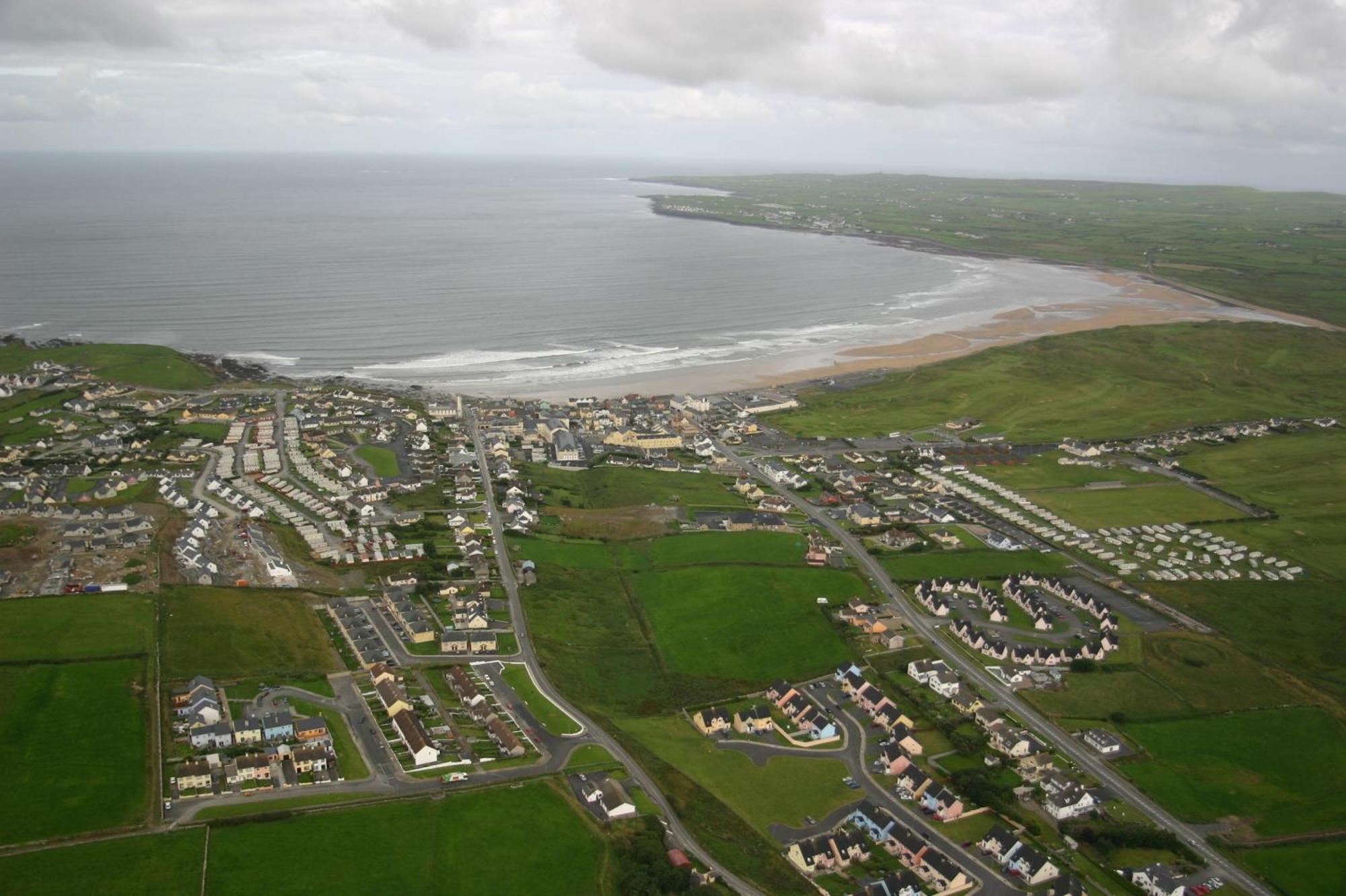Vaughan Lodge Hotel Lahinch Exteriör bild