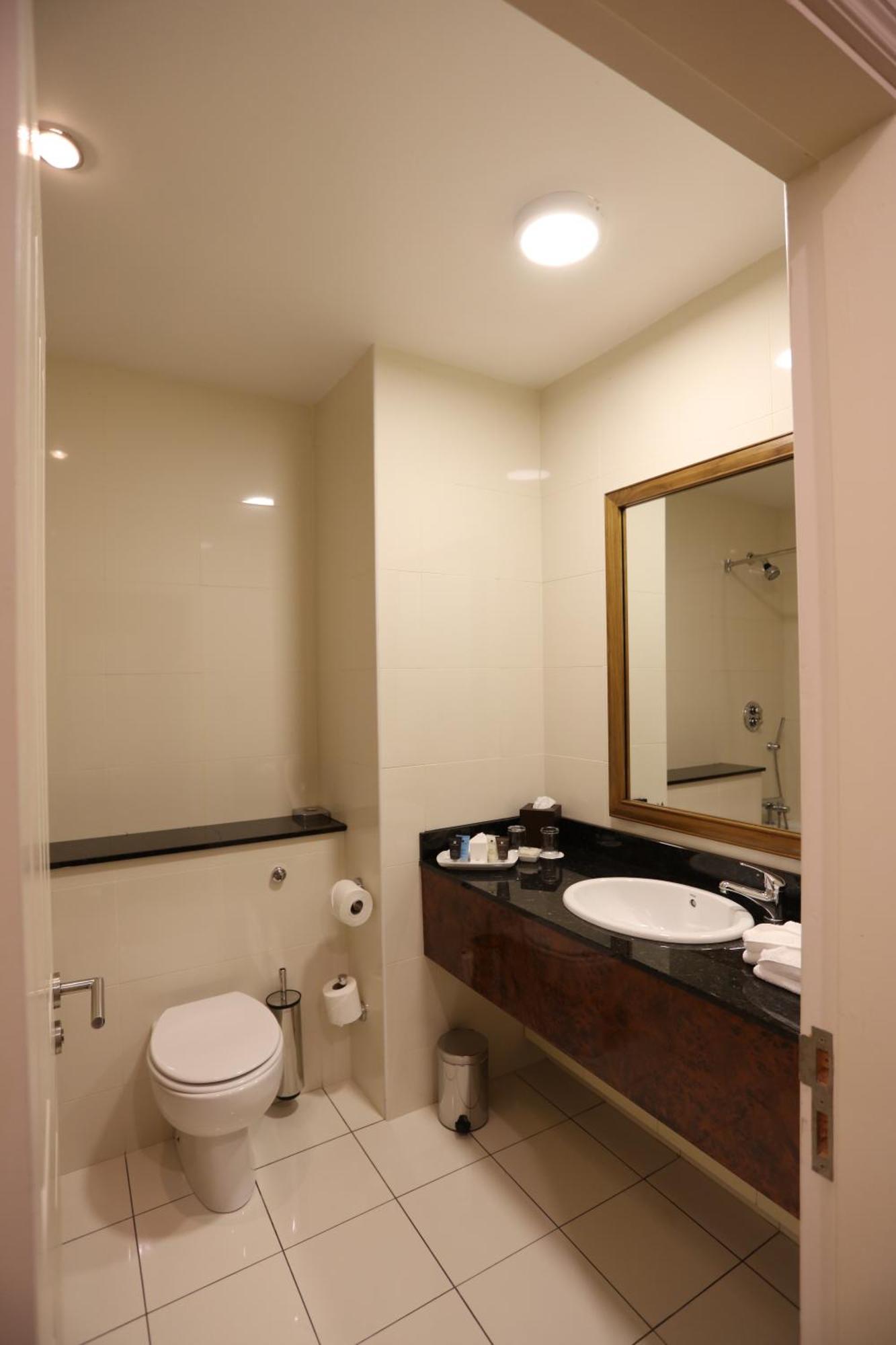 Vaughan Lodge Hotel Lahinch Exteriör bild