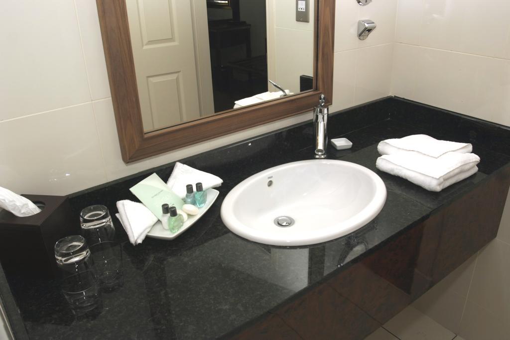 Vaughan Lodge Hotel Lahinch Exteriör bild