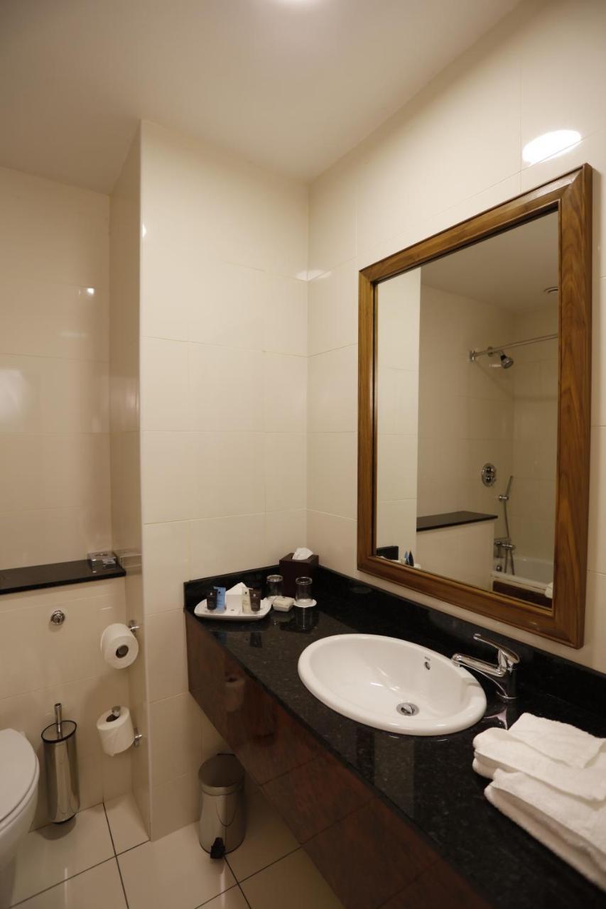 Vaughan Lodge Hotel Lahinch Exteriör bild