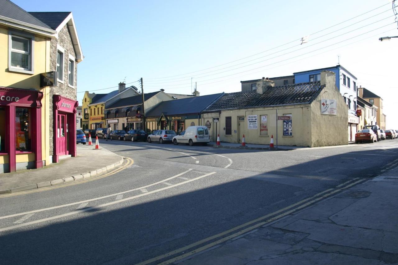Vaughan Lodge Hotel Lahinch Exteriör bild